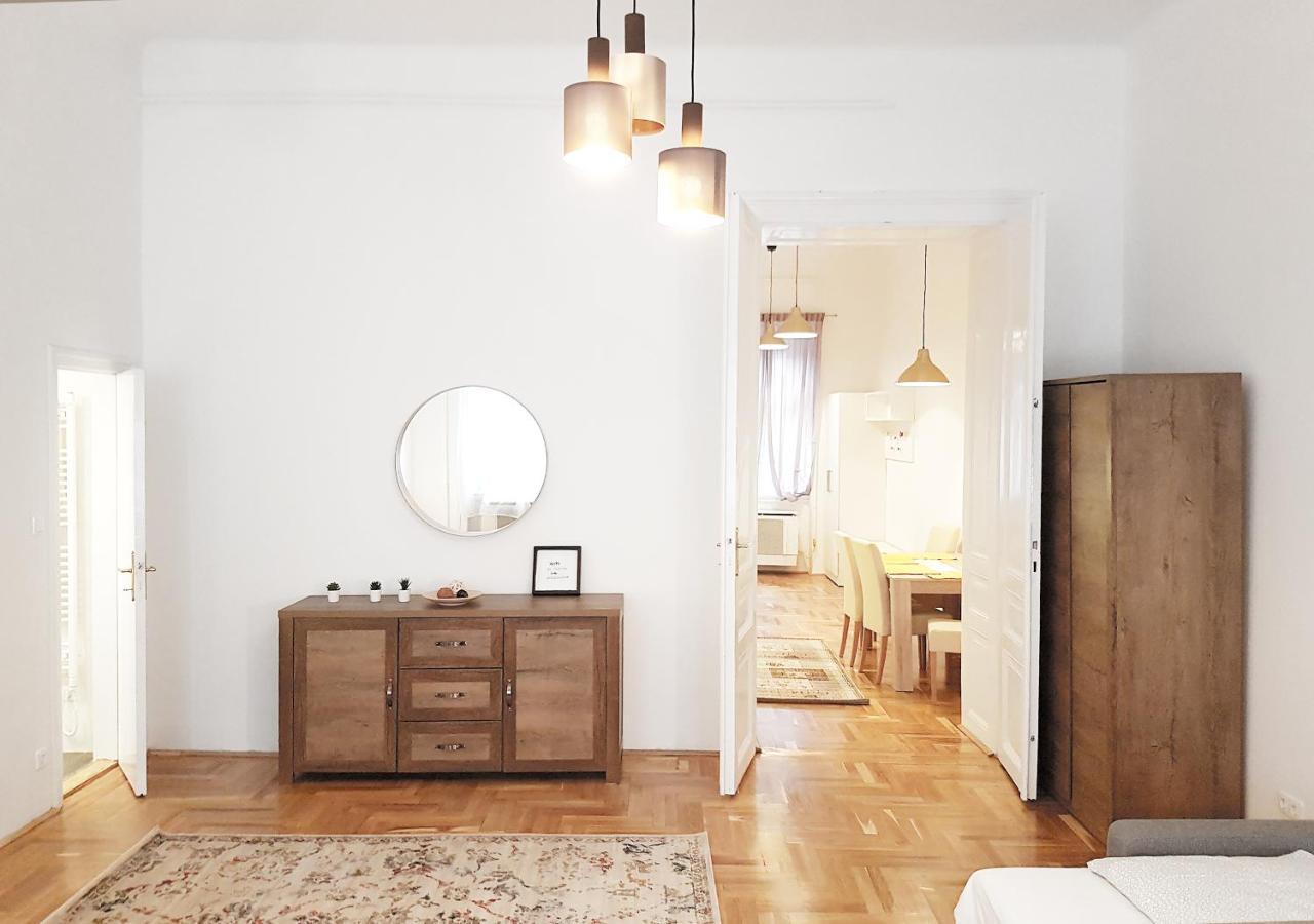 Ferienwohnung Luxury New Cozy Flat At Dob Street Nearby Gozsdu Court Budapest Exterior foto