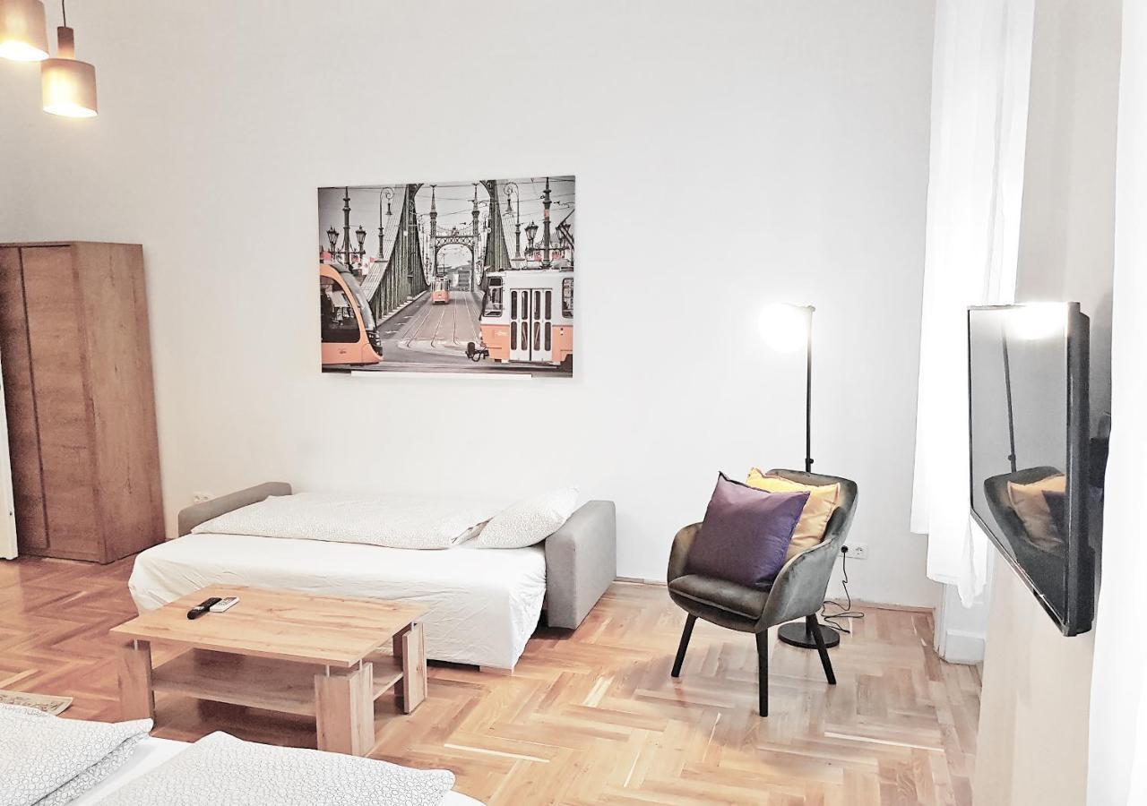 Ferienwohnung Luxury New Cozy Flat At Dob Street Nearby Gozsdu Court Budapest Exterior foto