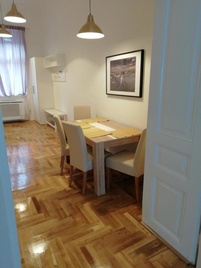 Ferienwohnung Luxury New Cozy Flat At Dob Street Nearby Gozsdu Court Budapest Exterior foto
