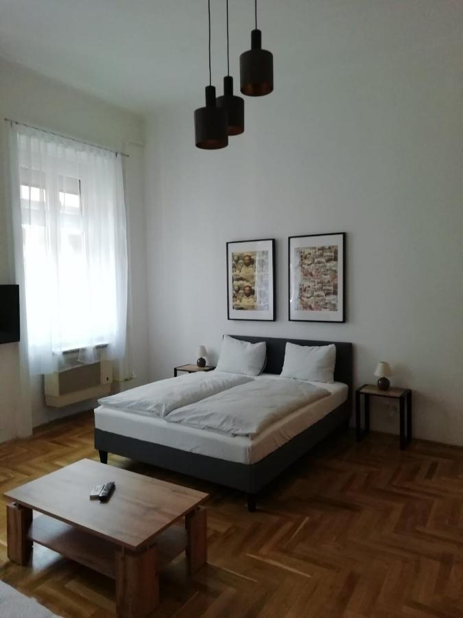 Ferienwohnung Luxury New Cozy Flat At Dob Street Nearby Gozsdu Court Budapest Exterior foto